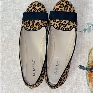 ELLEN TRACY FLAT SHOES